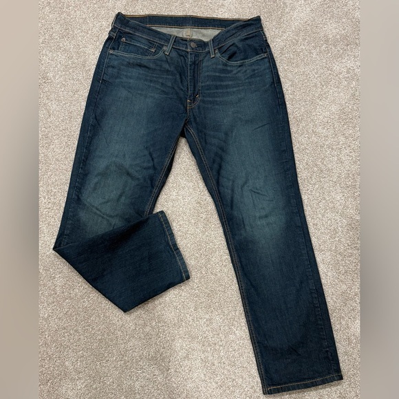 Levi's Other - Levi’s 541 men’s size 34/30 dark wash jeans
